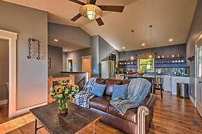 Hiawassee Home w/ Views < 1 Mi to Lake Chatuge