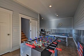 Hiawassee Home w/ Views < 1 Mi to Lake Chatuge