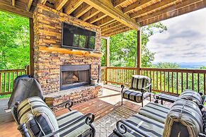 Unique Mineral Bluff Home With Mountain Views!