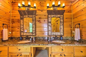 Unique Mineral Bluff Home With Mountain Views!