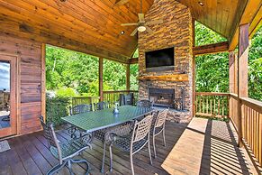 Unique Mineral Bluff Home With Mountain Views!