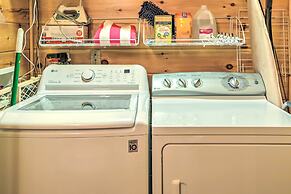 Unique Mineral Bluff Home With Mountain Views!