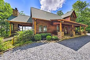 Unique Mineral Bluff Home With Mountain Views!