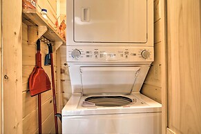 Couples Getaway Cabin by Hiking + Waterfalls!