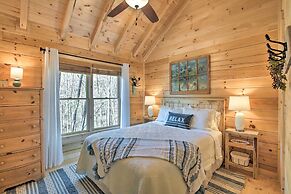 Couples Getaway Cabin by Hiking + Waterfalls!