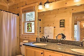 Couples Getaway Cabin by Hiking + Waterfalls!