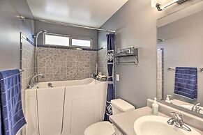 Bright & Sunny Tucson Hideaway w/ Backyard!