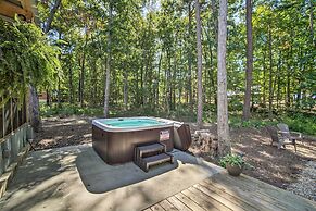 Stunning Cabin Getaway w/ Private Hot Tub!