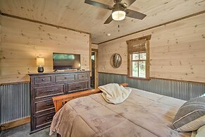 Stunning Cabin Getaway w/ Private Hot Tub!