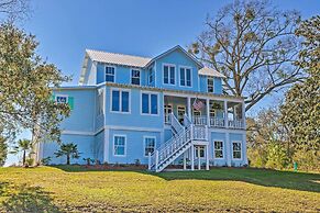 Harbor Oaks Haven: Walk to Front Beach & Downtown!