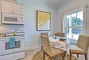 Harbor Oaks Haven: Walk to Front Beach & Downtown!