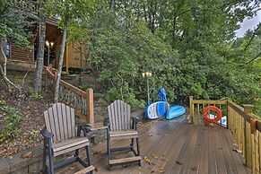 Cherry Lake Lodge w/ Hot Tub, Fire Pit & Game Room