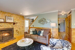 Blue Ridge Getaway w/ Hot Tub & Seasonal View!