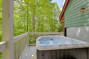 Blue Ridge Getaway w/ Hot Tub & Seasonal View!