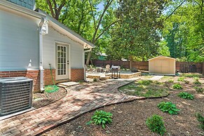 Cheery Cottage w/ Yard < 1 Mile to Marietta Square