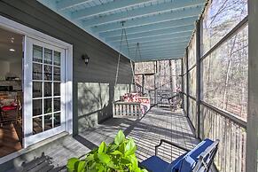 Cozy & Quiet Studio w/ Porch, Near Scenic Railway!