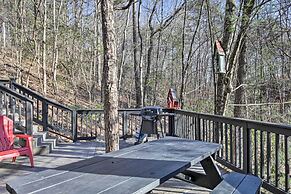 Cozy & Quiet Studio w/ Porch, Near Scenic Railway!