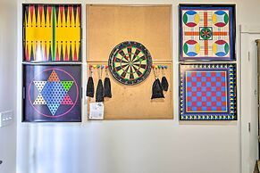 Cozy & Quiet Studio w/ Porch, Near Scenic Railway!