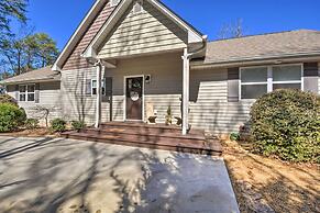 Lakemont Retreat: Game Room, Hot Tub, & Mtn Views!