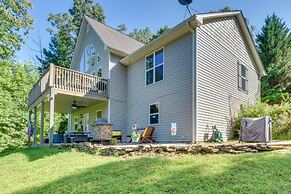 Lakemont Retreat: Game Room, Hot Tub, & Mtn Views!