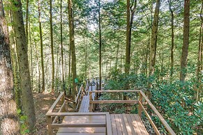 Luxe Fightingtown Creek Cabin: 2 King Suites & Spa