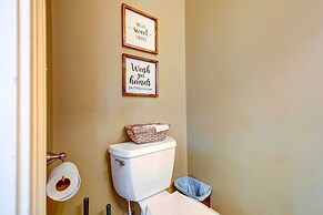 Georgia Home on Lake Sinclair w/ Private Dock