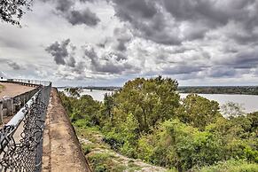 Charming Cottage w/ Mississippi River Views!