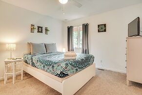 Spacious Rustic Helen Abode ~ 1/2 Mi From Tubing!