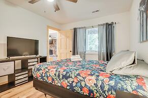 Spacious Rustic Helen Abode ~ 1/2 Mi From Tubing!