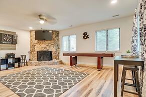 Spacious Rustic Helen Abode ~ 1/2 Mi From Tubing!