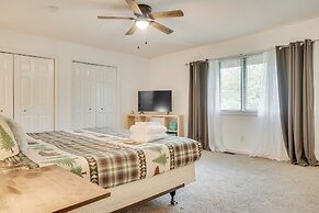 Spacious Rustic Helen Abode ~ 1/2 Mi From Tubing!