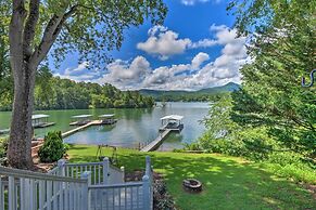 Lakefront Hiawassee Home w/ Boat Dock & Hot Tub!