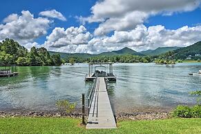 Lakefront Hiawassee Home w/ Boat Dock & Hot Tub!