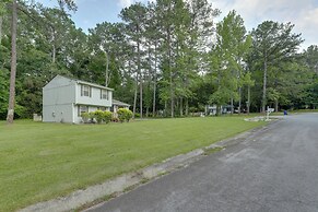 Family Home Near Panola Mountain State Park!