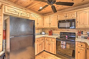 Cozy Blue Ridge Cabin w/ Sauna & Trail Access!