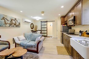 Fayetteville Guest House: Walk to Nature Preserve!