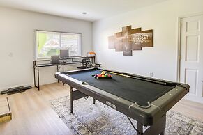 Pet-friendly Norfolk Retreat ~ 7 Mi to Beach!