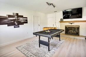 Pet-friendly Norfolk Retreat ~ 7 Mi to Beach!