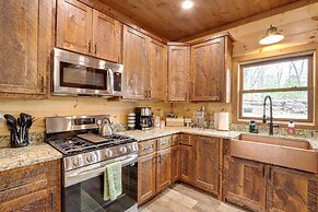 Luxe Morganton Cabin: Hot Tub, Fire Pit, Game Room