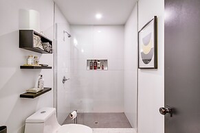 3 Mi to French Quarter: Modern Apt in New Orleans