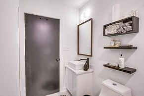 3 Mi to French Quarter: Modern Apt in New Orleans