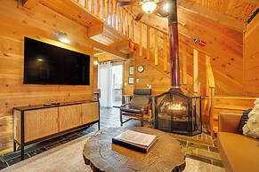 Sautee Nacoochee Mtn Paradise w/ Spacious Deck!