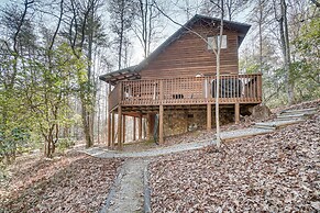 Sautee Nacoochee Mtn Paradise w/ Spacious Deck!