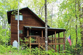 Sautee Nacoochee Mtn Paradise w/ Spacious Deck!