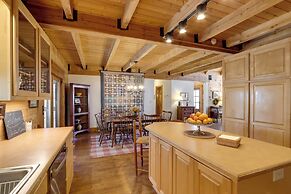 Family-friendly Jasper Cabin With Deck!