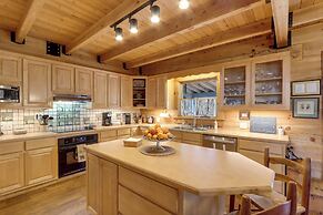 Family-friendly Jasper Cabin With Deck!