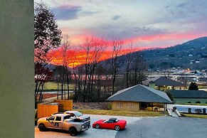 Cozy Young Harris Condo Near Lake Chatuge!