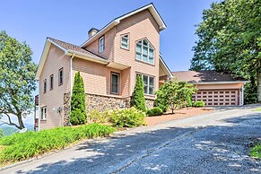 Sky Valley Home w/ Mtn View, 5 Mi to Rabun Bald!