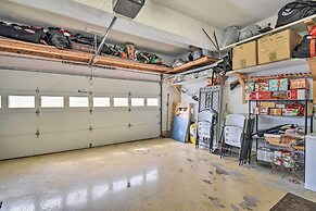 Spacious Chesapeake Home w/ Pool Table!