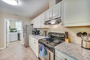 Home 5 Mi to Colonial Pkwy, 11 Mi to Busch Gardens